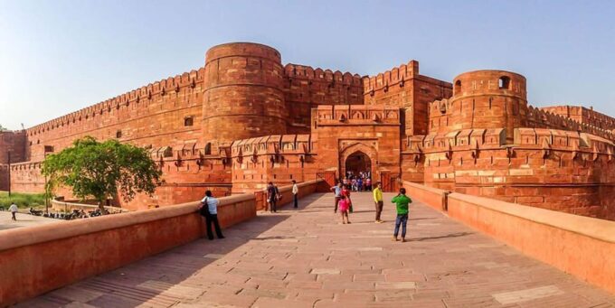 From Delhi: 6 Days Private Golden Triangle Tour With Udaipur - Explore the Golden Triangle