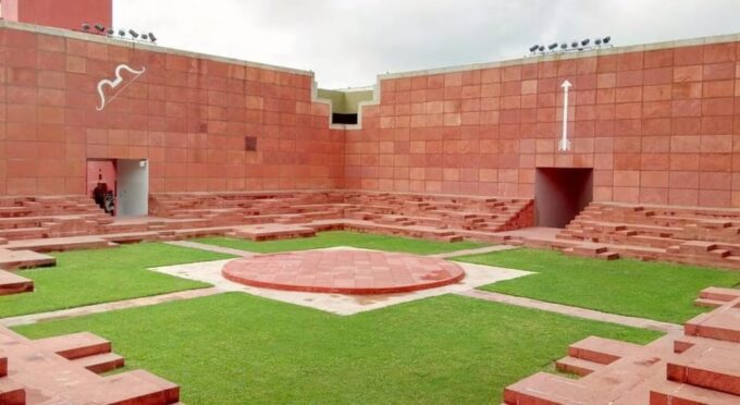 From Delhi: 7 Days Delhi Agra Jaipur Jodhpur Pushkar Tour - Transportation