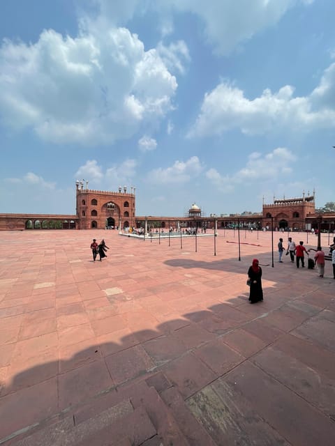 From Delhi Airport: Layover Guided Old & New Delhi Tour - The Sum Up