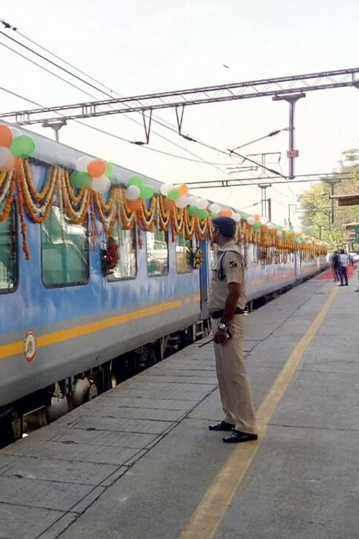 From Delhi: All Inclusive Tajmahal & Agra Trip by Fast Train - Good To Know