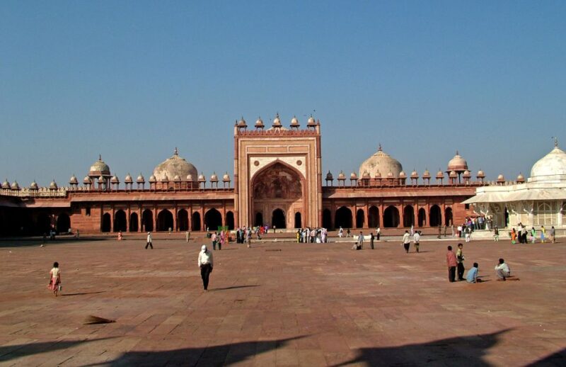 From Delhi : Amazing Taj Mahal & Agra Heritage Walking Tour - Cultural Engagement in Agra