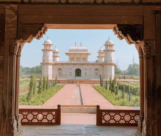 From Delhi: Explore Agras Wonders Tour Package - Transportation Details