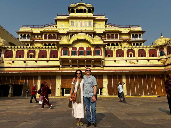 From Delhi : Full Day Jaipur Sightseeing Tour & Return Delhi - Transportation and Accessibility