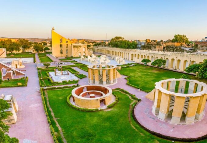 From Delhi : Private Jaipur Day Tour by Car - Excluded Services