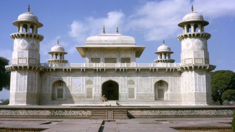 From Delhi: Private Taj Mahal & Agra Fort by Car - Tips for Travelers