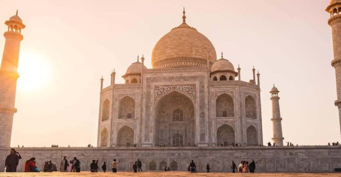 From Delhi: Private Taj Mahal and Agra Tour by Express Train - Important Information and Tips
