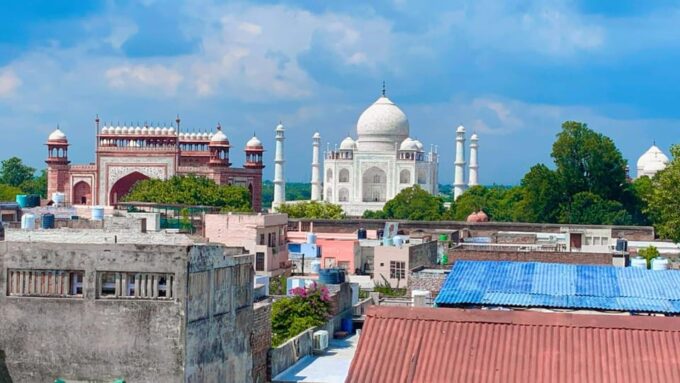 From Delhi: Private Taj Mahal and Agra Tour by Express Train - Important Tour Information
