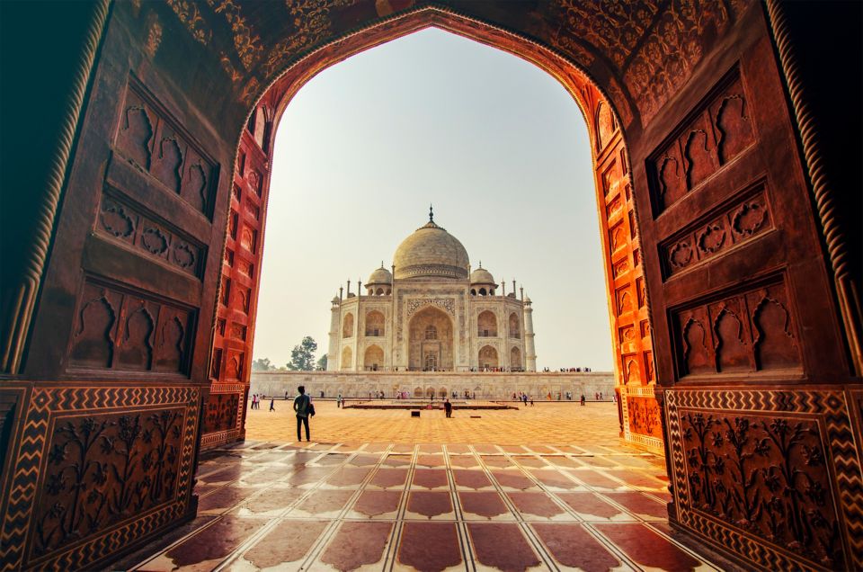 From Delhi: Private Taj Mahal and Agra Tour by Express Train - Dining Experience
