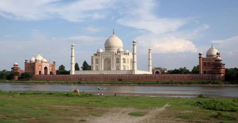 From Delhi: Sunrise Taj Mahal, Agra Fort & Baby Taj Day Trip - Good To Know