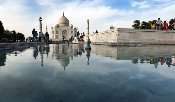 From Delhi: Sunrise Tour to Agra Treasures With Car - Accessibility and Pickup