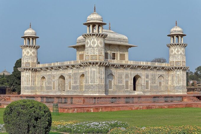From Delhi: Sunrise Tour to Agra Treasures With Car - Important Considerations