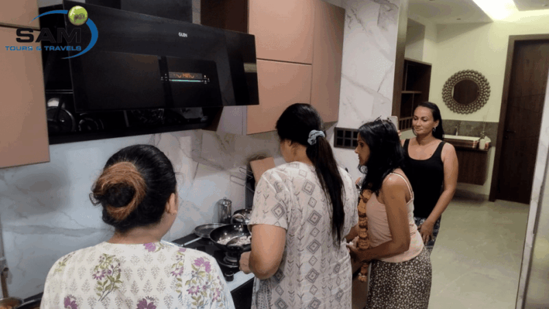 From Delhi: Taj Agra Tour With Indian Cooking Classes - Good To Know