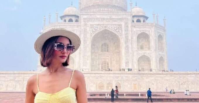 From Delhi: Taj Mahal, Agra Fort, and Baby Taj Tour by Car - The Sum Up