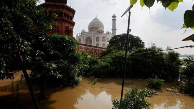From Delhi: Taj Mahal, Agra Fort, Fatehpur Sikri 2-Day Tour - The Sum Up