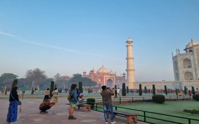 From Delhi : Taj Mahal & Agra Fort Guided Tour - Booking and Cancellation Policy
