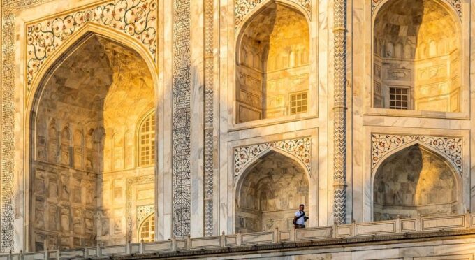 From Delhi: Taj Mahal & Agra Private Day Trip With Transfers - Tips for a Great Experience
