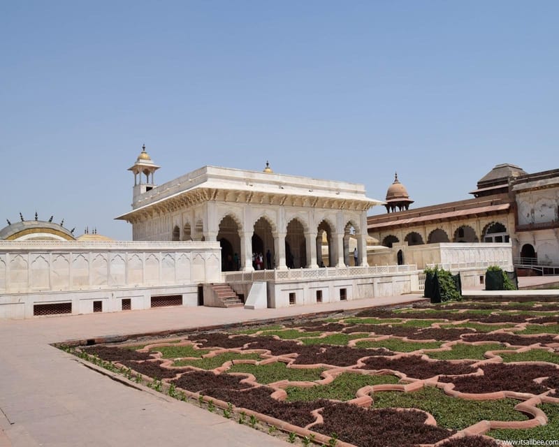 From Delhi: Taj Mahal Agra Tour With Female Guide - Transportation and Amenities