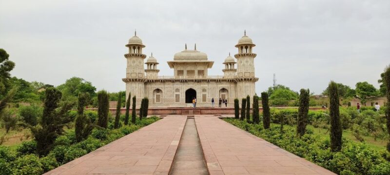 From Delhi : Taj Mahal and Agra Fort Tour By Private Car - Key Attractions