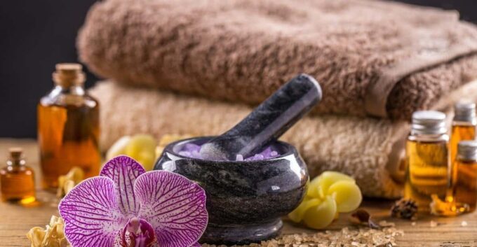 From Delhi:-Taj Mahal and Agra Fort Tour With Ayurveda - The Sum Up
