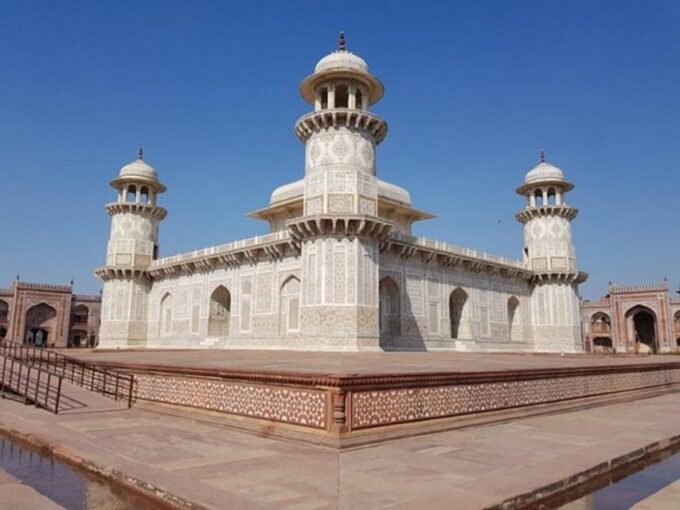 From Delhi: Taj Mahal Day Trip by High Speed Gatimaan Train - Important Notes