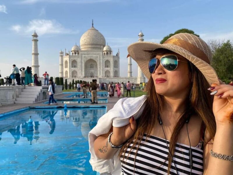 From Delhi: Taj Mahal & Fort Private Day Tour With Transfers - Guided Experience