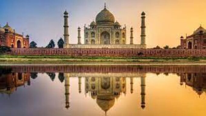 From Delhi: Taj Mahal Sunrise and Agra Fort - Reserve Now and Pay Later Option