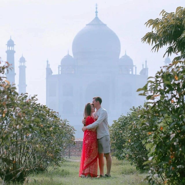 From Delhi : Taj Mahal Tour By Gatiman Express. - Included Amenities