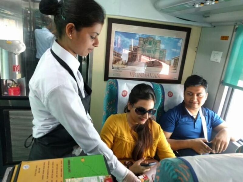 From Delhi : Taj Mahal Tour By Gatiman Express. - Accessibility Options