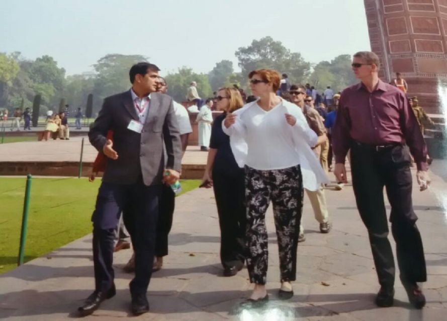 From Delhi: Taj Mahal Tour Overnight Stay in Agra, 02 Days. - Key Points