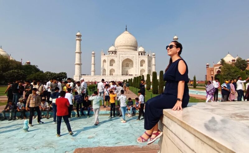 From Delhi: Taj Mahal Tour With Lunch at 5-Star Hotel - Dining Experience