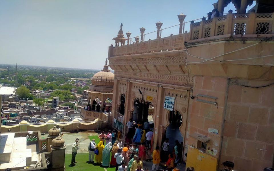 From Delhi: Taj Mahal Tour With Mathura City Sightseeing - Accessibility and Recommendations