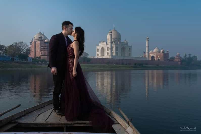 From Delhi: Taj Mahal Tour With Photographer & Boat Ride. - Highlights of the Tour