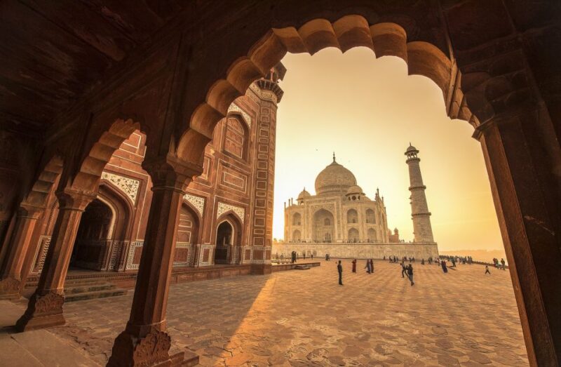 From Delhi :- Taj Mahal Tour With Private Guide By Car - Itinerary Highlights