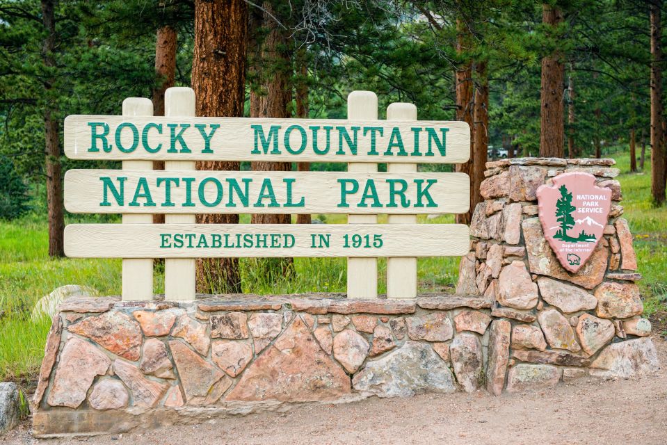 From Denver: Rocky Mountain National Park Day Trip and Lunch - Flatirons Sandstone Formations