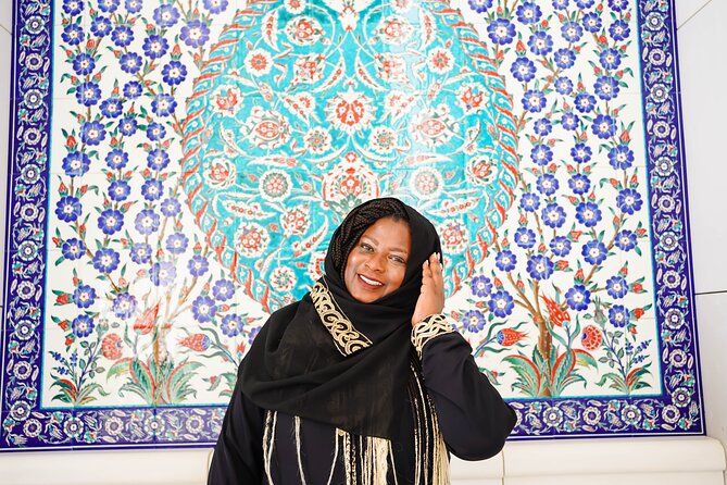 From Dubai: Abu Dhabi Full-Day Trip With Louvre & Grand Mosque - Highlights of the Grand Mosque