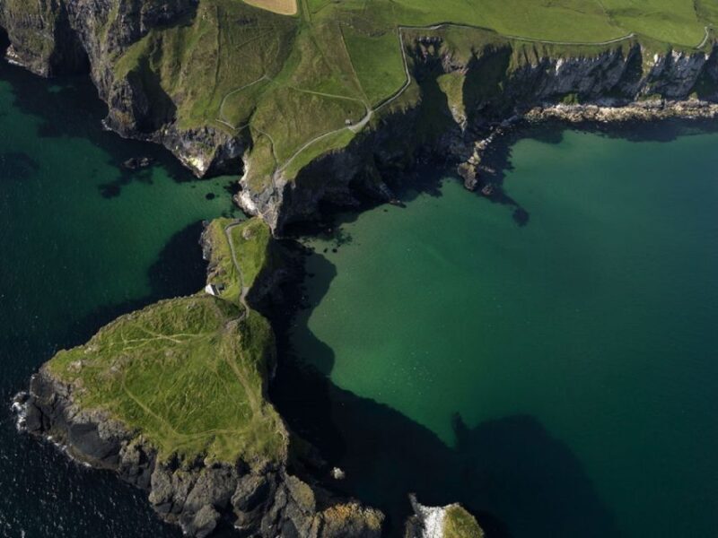 From Dublin: Belfast and Giant's Causeway: 2-Day Guided Tour - An Overview of the Adventure