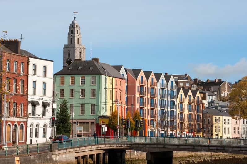 From Dublin: Cork, Cahir Castle, Rock of Cashel Tour in Spanish - Good To Know