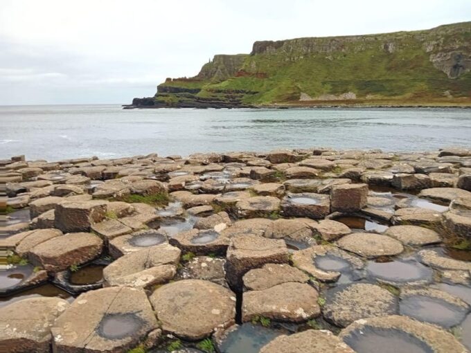 From Dublin: Giants Causeway Private Tour - Experience and Customization Options