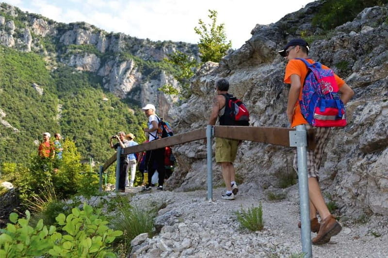 From Durrës: Pëllumbas Cave and Skorana Canyon Day Trip - Key Points