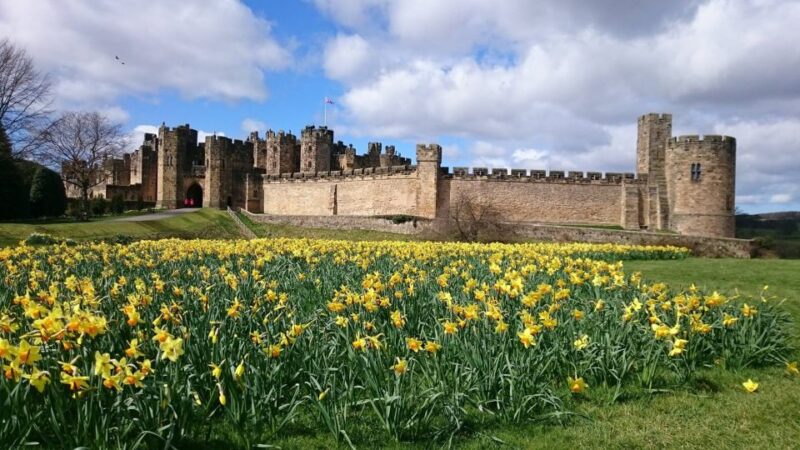 From Edinburgh: Alnwick Castle and Scottish Borders Day Tour - Alnwick Castle Experience