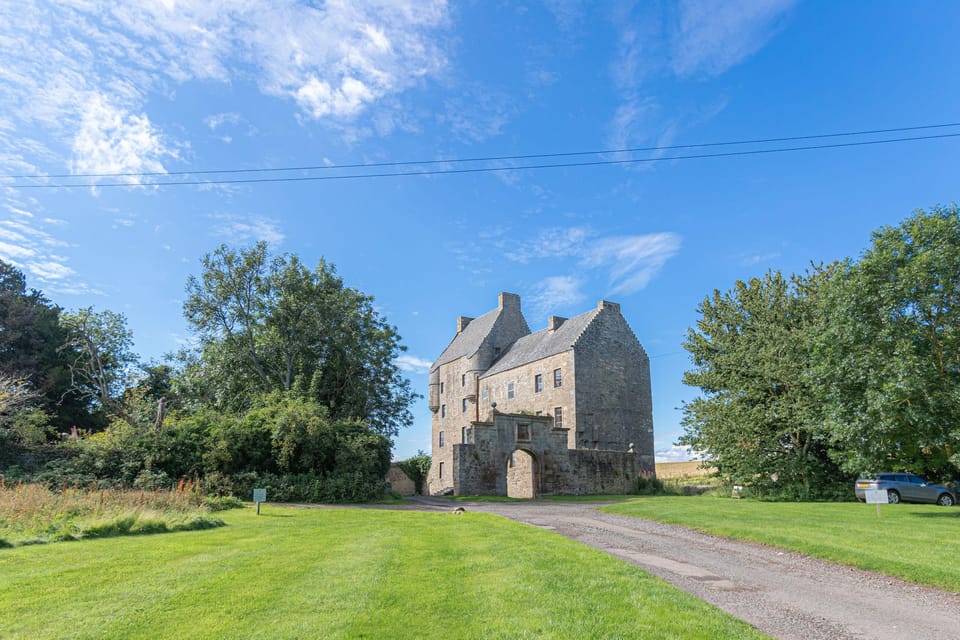 From Edinburgh: Private Outlander/ St Andrews tour - An In-Depth Look at the Tour Experience