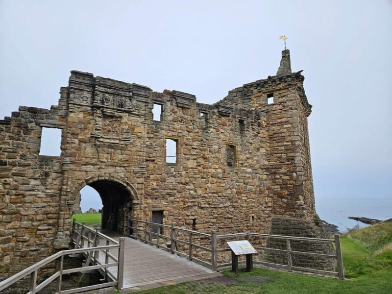 From Edinburgh: St. Andrews, Stirling Castle & Whisky Tour - The Balance: Pros and Cons