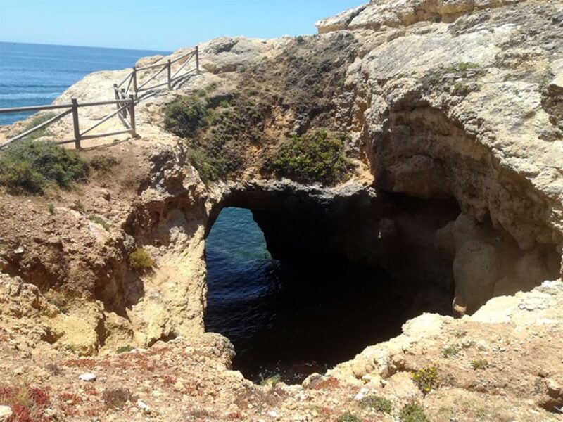 From Faro: 7 Valleys Hiking, Benagil Cave, & Snorkeling Tour - FAQ