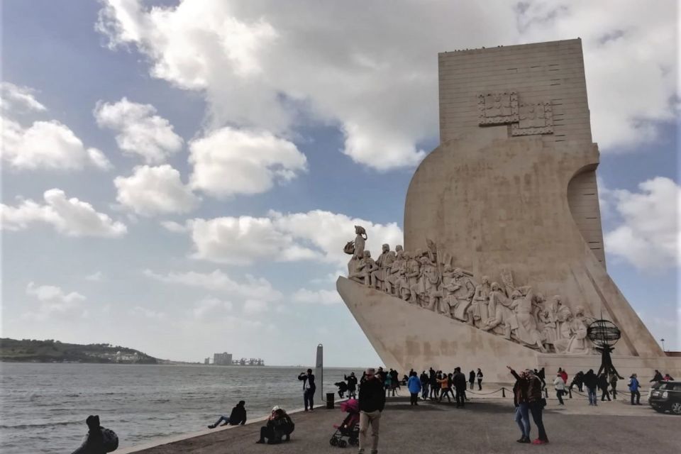 From Fátima: Sintra, Lisbon, and Cascais Private Tour - Discovering Lisbon