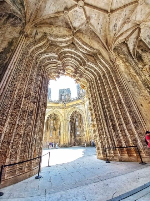 From Fátima to Batalha, Nazaré and Óbidos Private Tour - Pickup and Dropoff