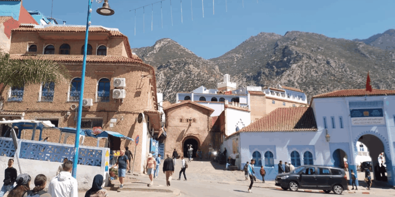 From Fes:2-Day Transfers to Chefchaouen & Back to Fez - Optional Guided Tour