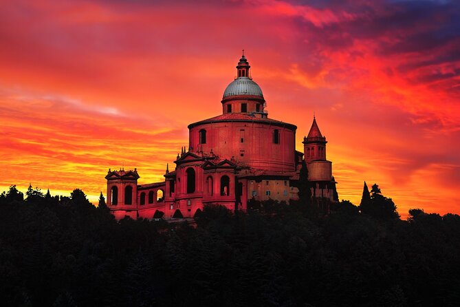 From Florence: Private One Day Tour to Bologna With Typical Lunch - Exploring Bologna