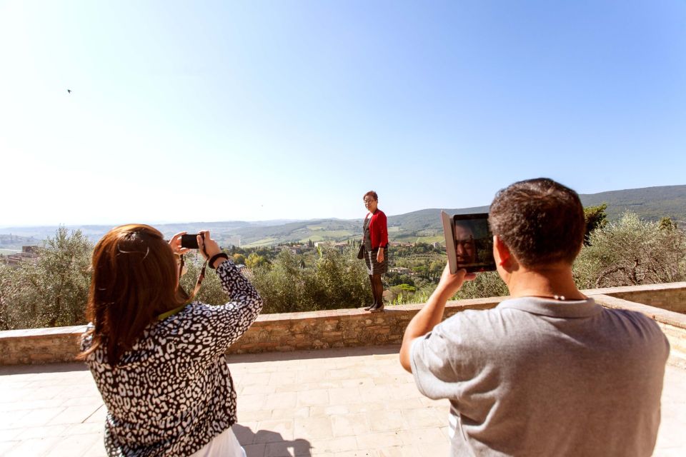 From Florence: San Gimignano, Siena, and Chianti Wine Tour - San Gimignano Visit