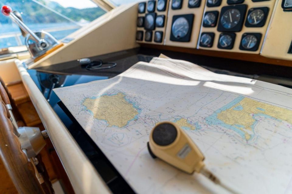 From Forio: Ischia Private Boat Tour With Aperitif - Key Points
