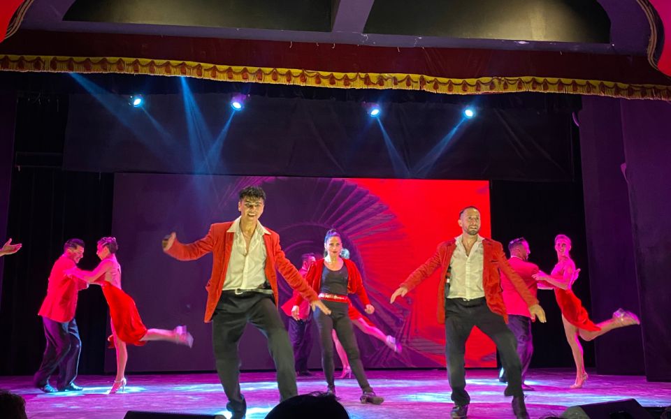 From Foz Do Iguaçu: Madero Tango With Dinner - Accessibility Features